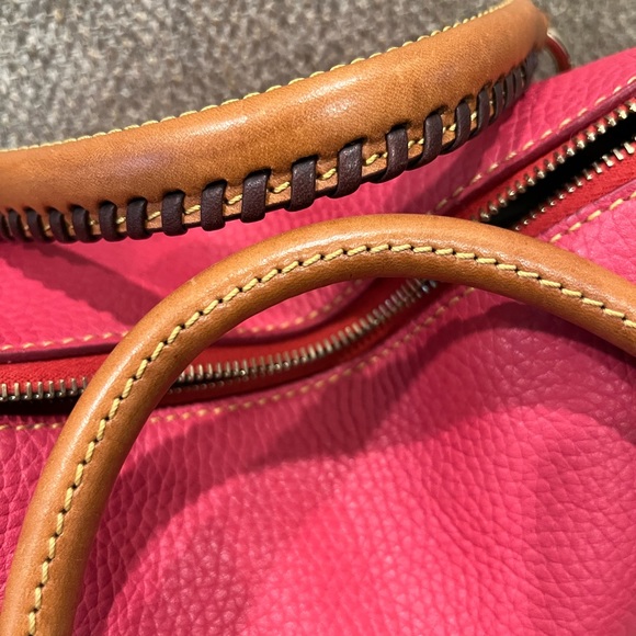 Dooney & Bourke PINK medium satchel. Pebbled grain leather. - Picture 9 of 12